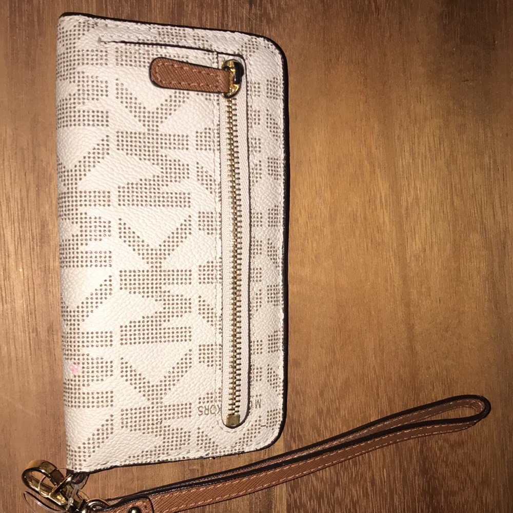 S🚫LD‼️Authentic Michael Kors Handbag & Matching Wallet Set - Picture 7 of 8